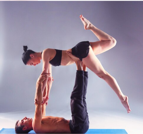 Acro Yoga